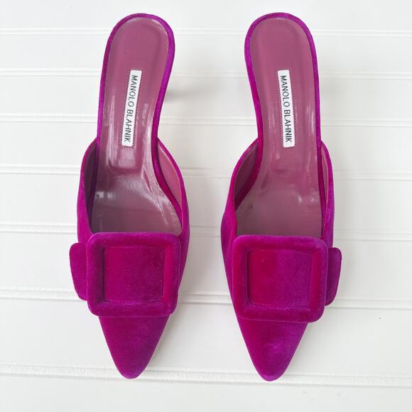 Manolo Blahnik Maysale 50 Purple Jewel Velvet Buckle Mules Pointed Toe Size 37.5 - Picture 7 of 7